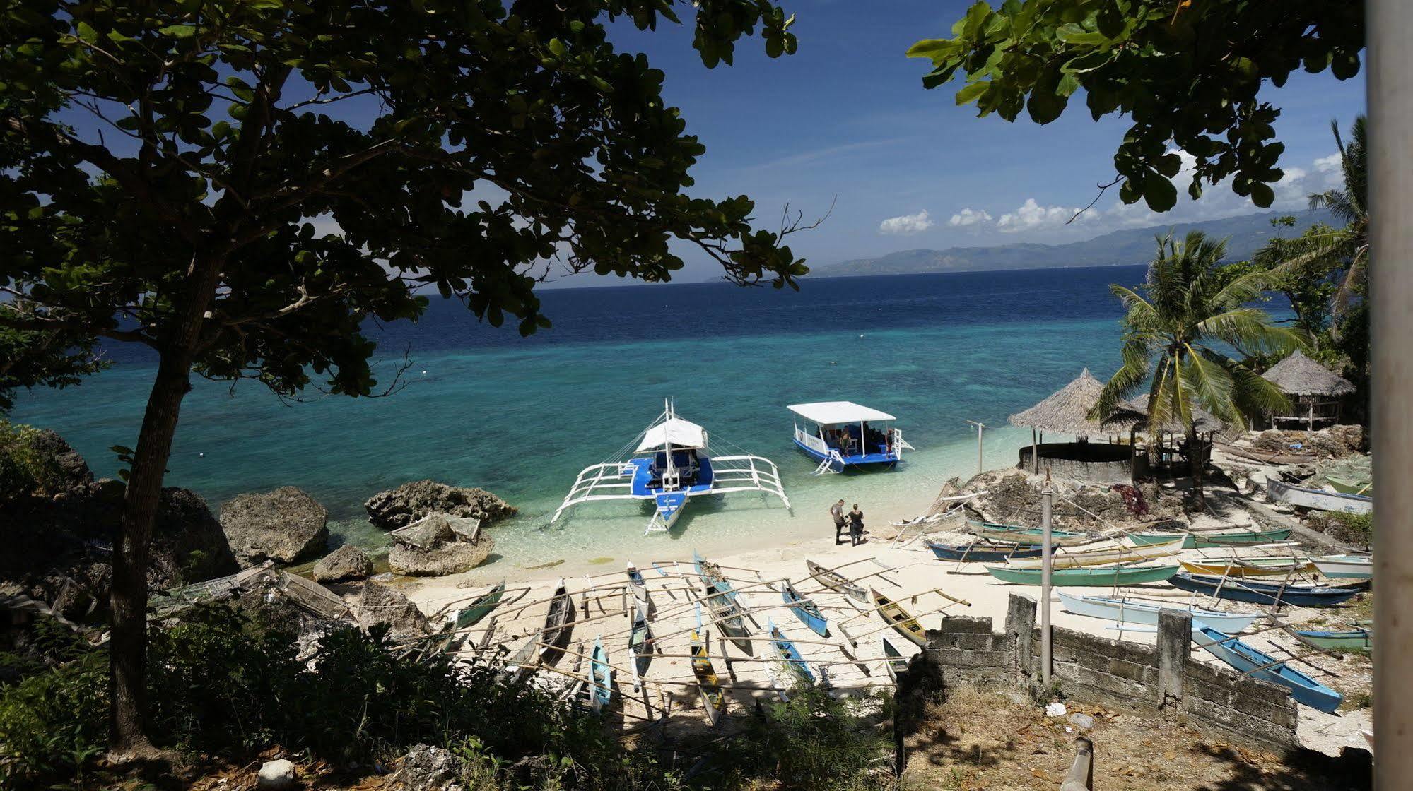 Coco White Beach Resort Bohol Екстер'єр фото